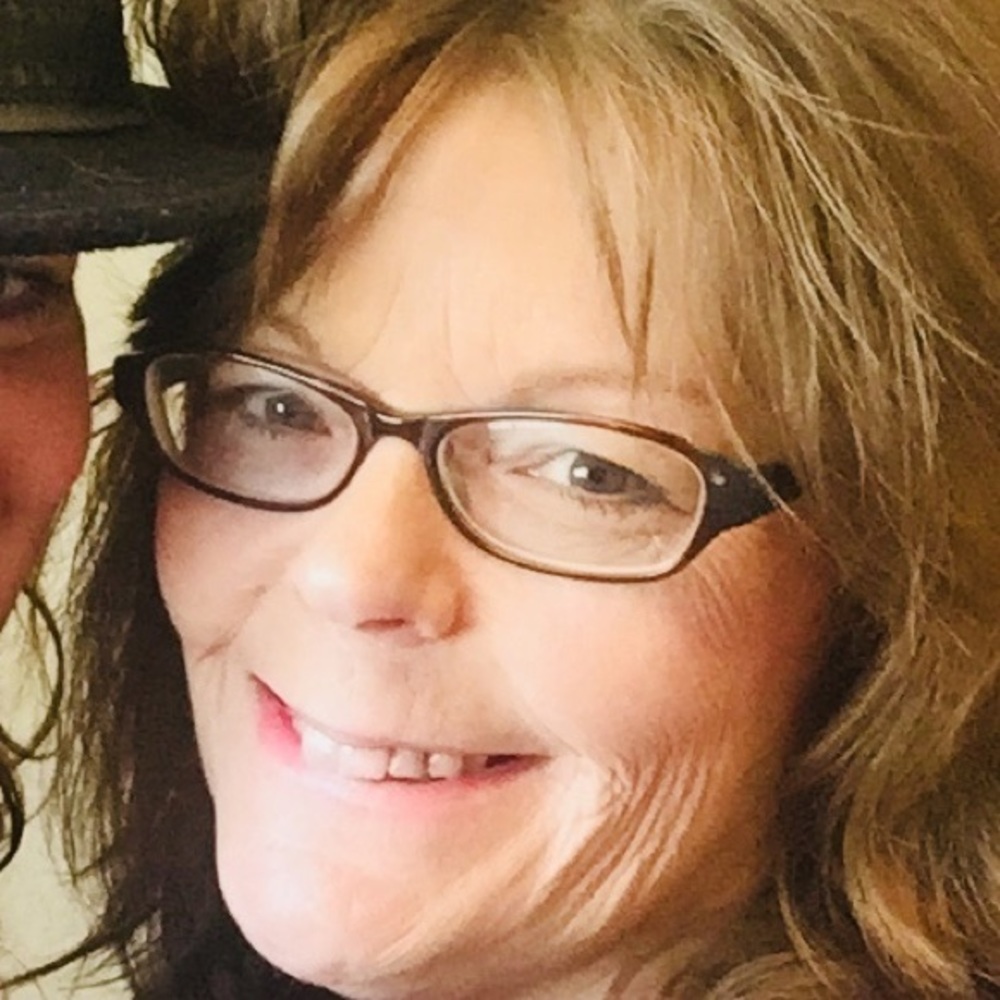 Meet your Posher, Lori